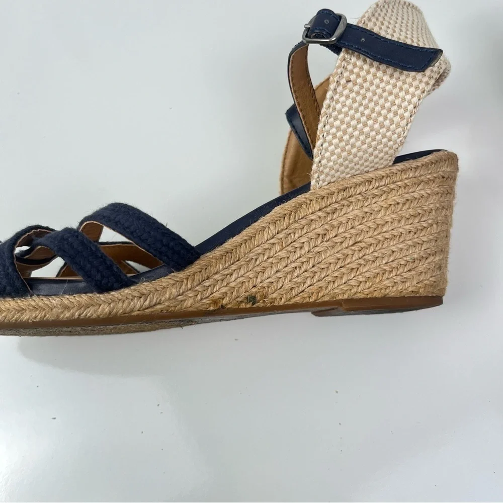 Lucky Brand Dark Blue Wedge Sandals in Navy sz 9